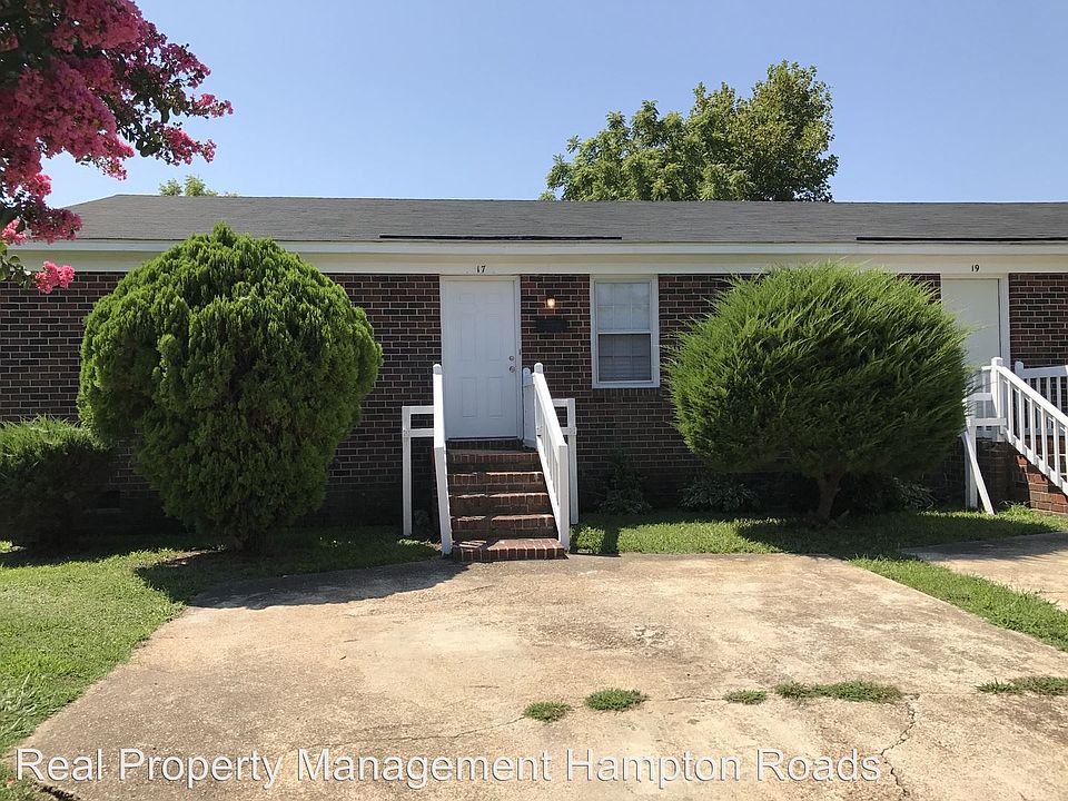 1st image of 17 Carver Cir