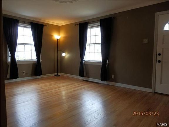 4th image of 2319 Goodale Ave