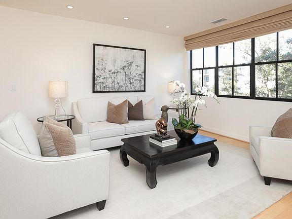 5th image of 800 High St APT 301