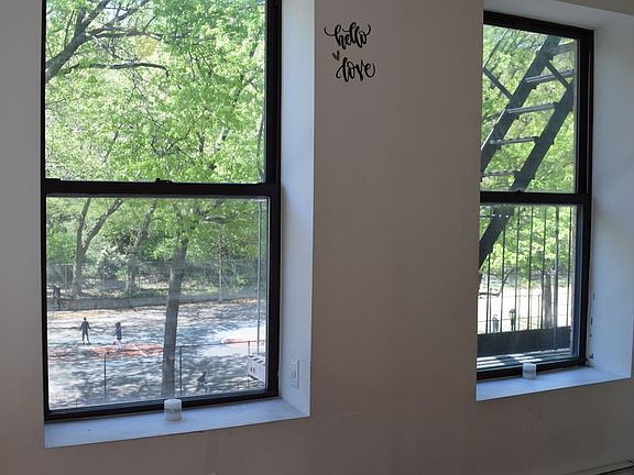 5th image of 305 W 150th St #3011