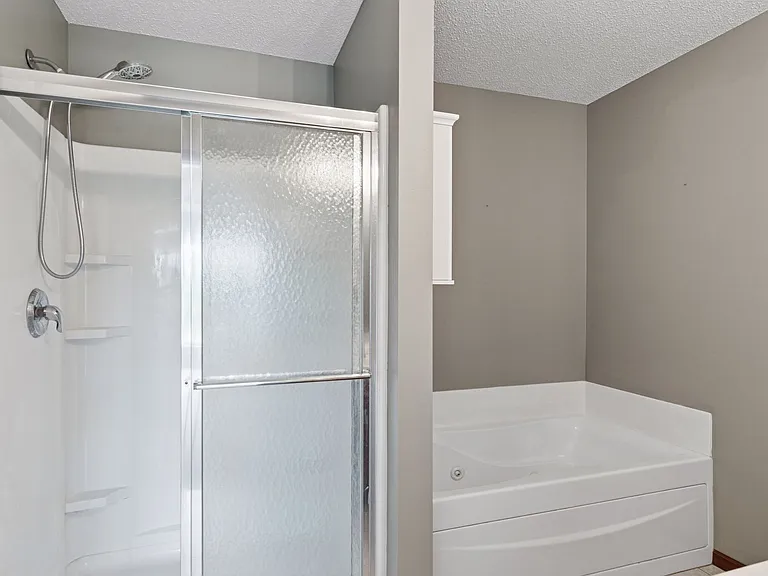 15424 Foster Dr N — Photo 19