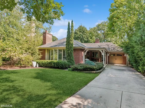 737 Crescent Blvd, Glen Ellyn, IL 60137