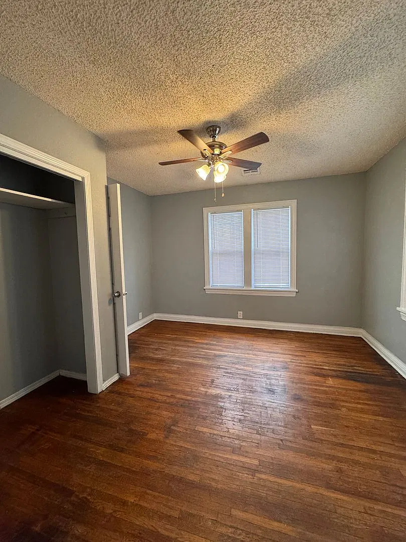 Great Location! 3 Bedroom Home Minutes From Downtown Tulsa! — Photo 3