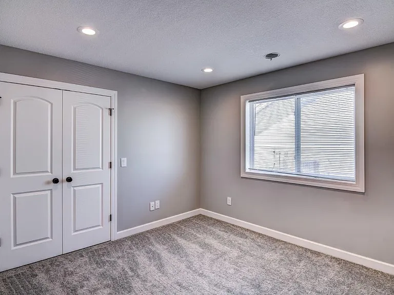 1355 Blue Jay Pl — Photo 18