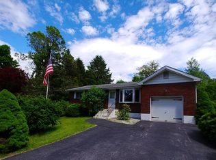 14 Tanglewood Dr, Highland Lakes, NJ 07422