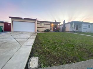 2956 McKenzie Dr, Richmond, CA 94806