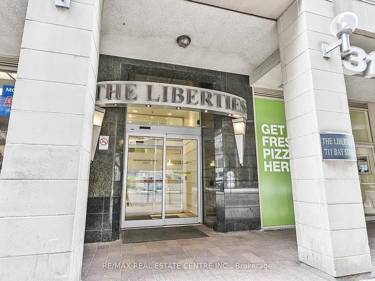 711 Bay St #1414 — Photo 2