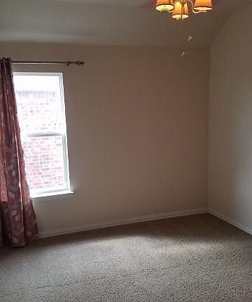 5th image of 11325 Henderson Dr