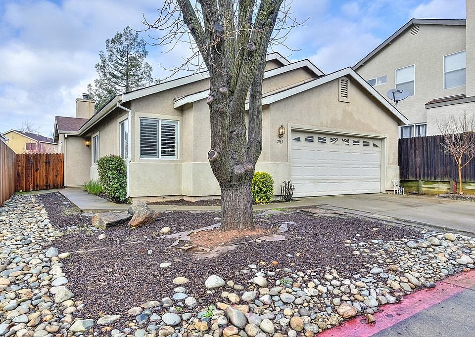 1st image of 2165 Winterhaven Cir