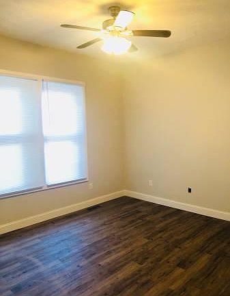 4th image of 420 W Maple St #2