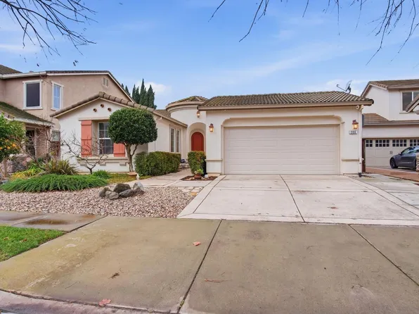 286 Cresta Way, Oakdale, CA 95361