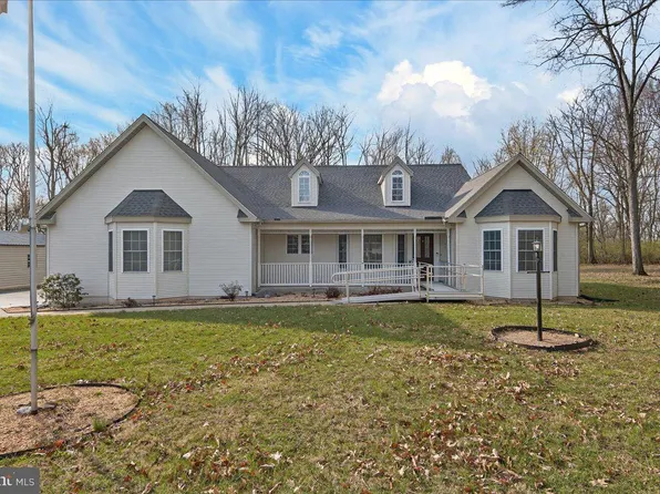 352 Doe Run Rd, Inwood, WV 25428