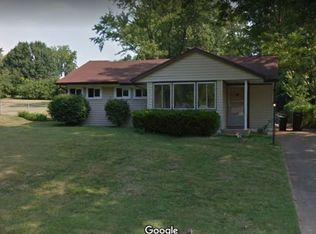 9950 Clearwater Dr, Saint Louis, MO