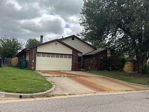 2nd image of 512 Tumbleweed Dr