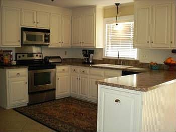 3rd image of 3057 Stratford Dr