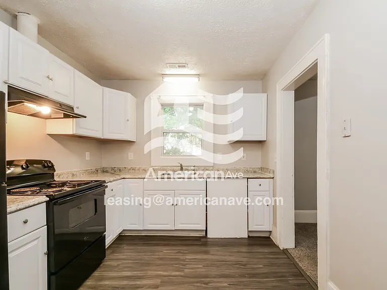 30010_005_kitchen_14283228.jpg