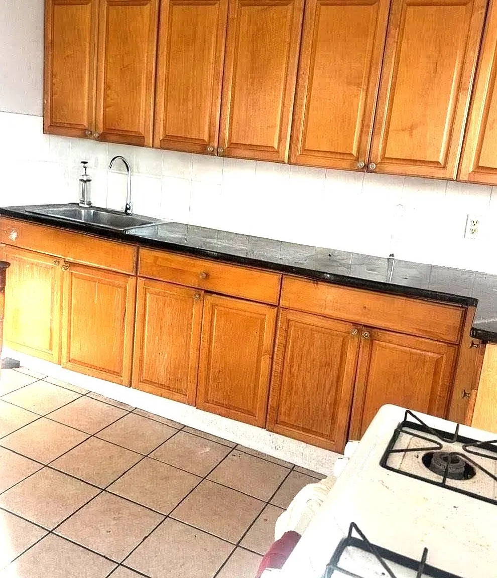 2 bed, 1.0 bath, $1,800 — Photo 3