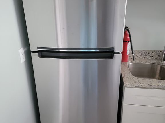 3rd image of 869 W Ocean View Ave #8