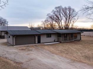 N2712 Harrington Rd, Waupaca, WI 54981