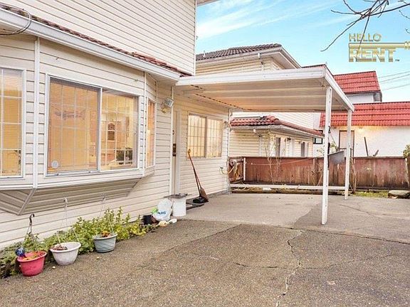 5th image of 3288 E 5th Ave