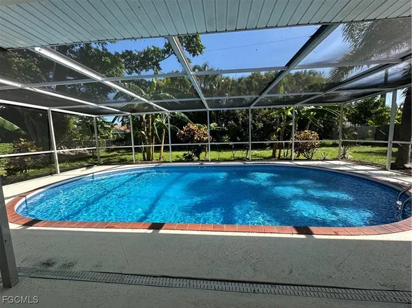 1315 SE 45th St, Cape Coral, FL 33904