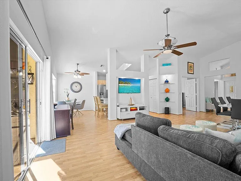 7534 Ironbridge Cir — Photo 18
