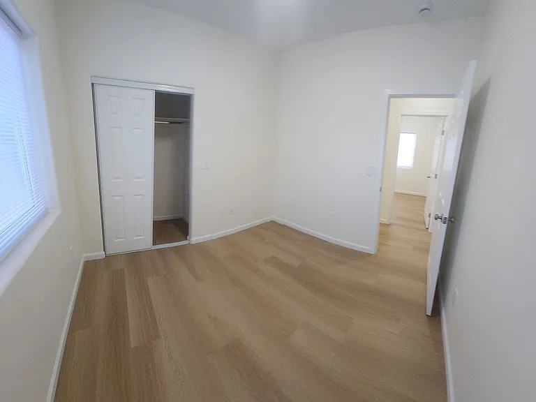 550-554 556 Foothill Blvd — Photo 82