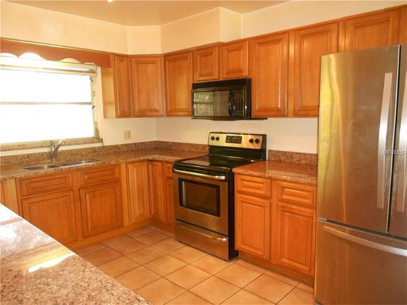 5th image of 1915 Marlin Dr