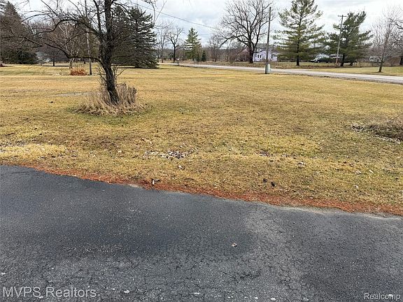 4th image of 12113 E Carpenter Rd