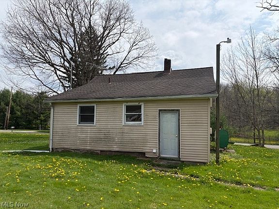 4th image of 14065 Burden Rd NE