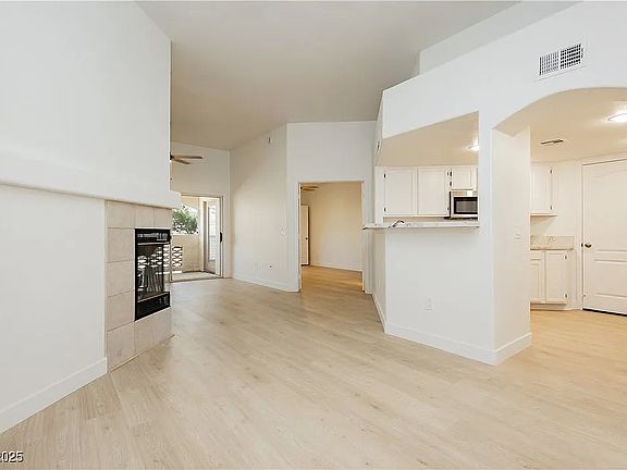 4th image of 7400 W Flamingo Rd APT 2033