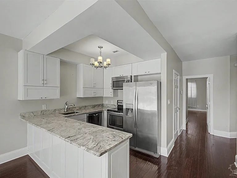 42 Baybridge Dr — Photo 7