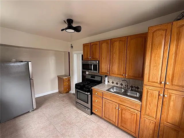1908 Dauphine St #2B — Photo 17