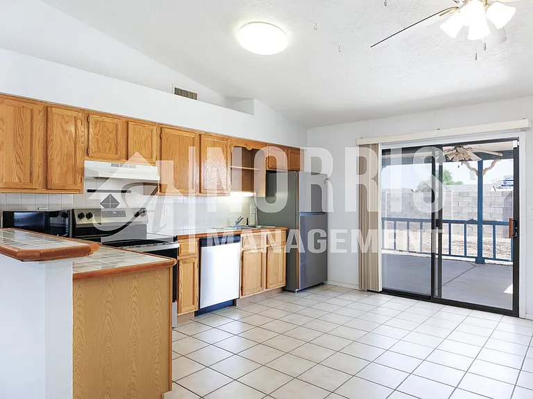9254 W Pineveta Dr — Photo 7