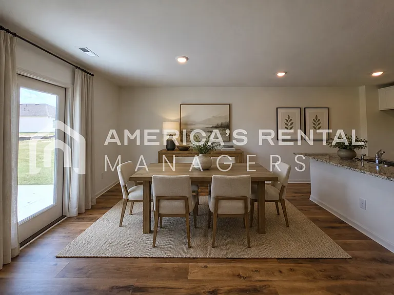 556 Saddlewood Bnd — Photo 39