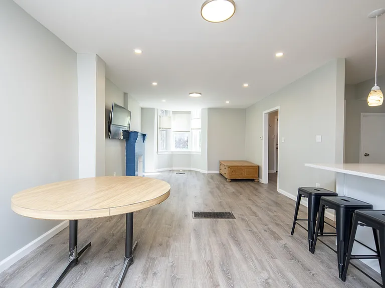 904 Peoples Ave — Photo 9