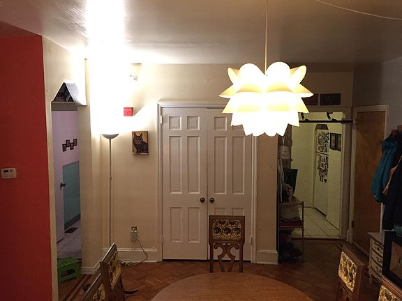 5th image of 4611 Cedar Ave APT 1R