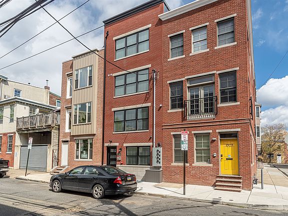 4th image of 1529 North St