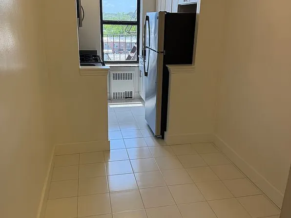 7111 Yellowstone Blvd APT 7R, Flushing, NY 11375