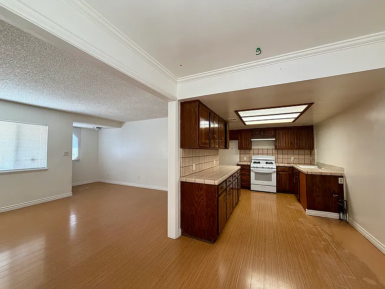 18014 Norwalk Blvd — Photo 3