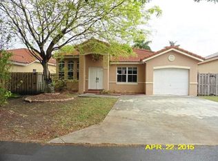 16347 SW 83rd Ln, Miami, FL 33193