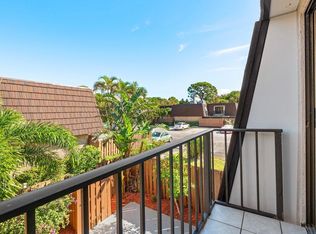 5636 SE Riverboat Dr, Stuart, FL 34997