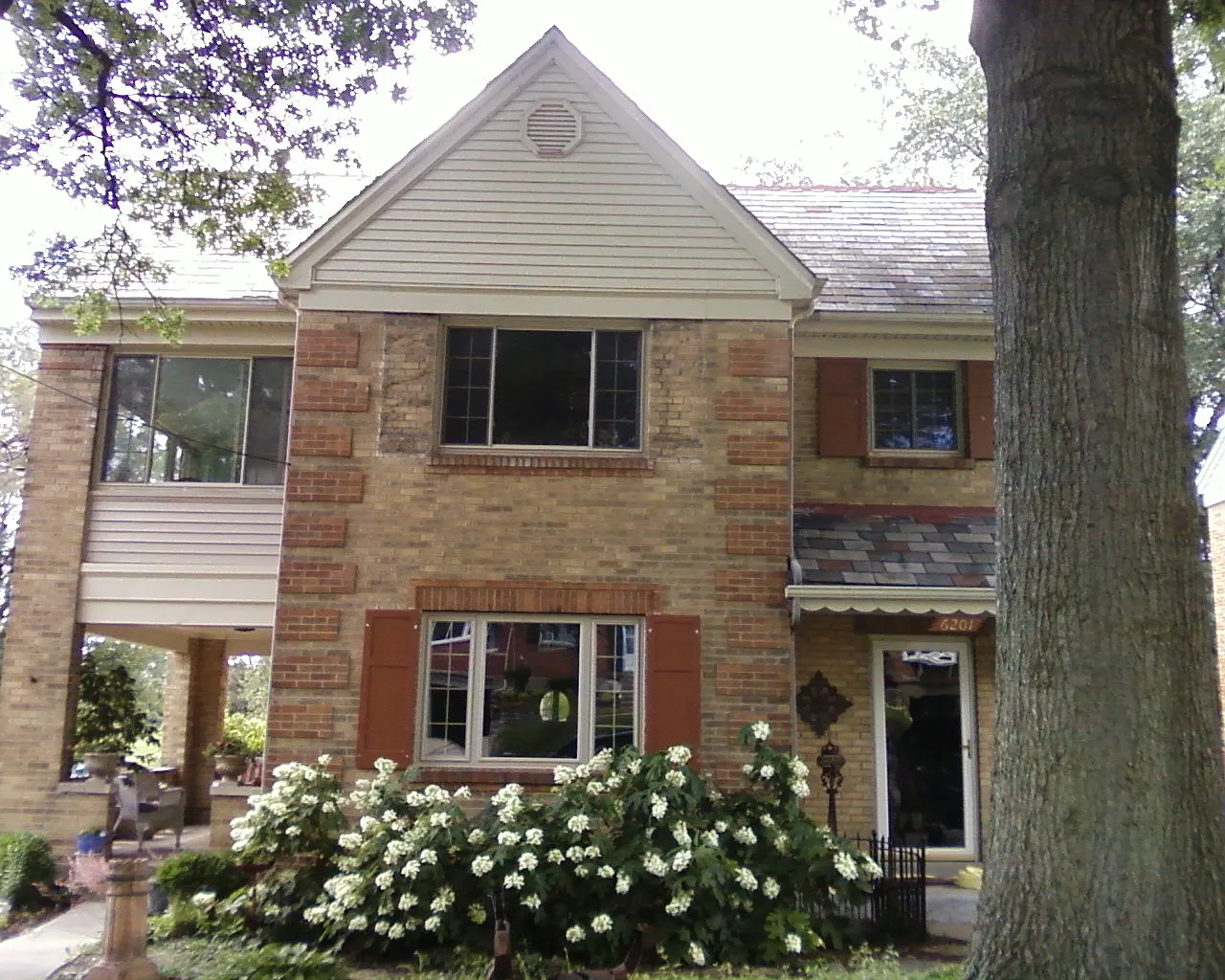 2 bed, 1650 sqft, $1,850 — Photo 1