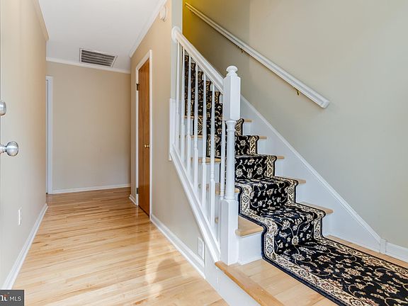 5th image of 23624 Woods Dr