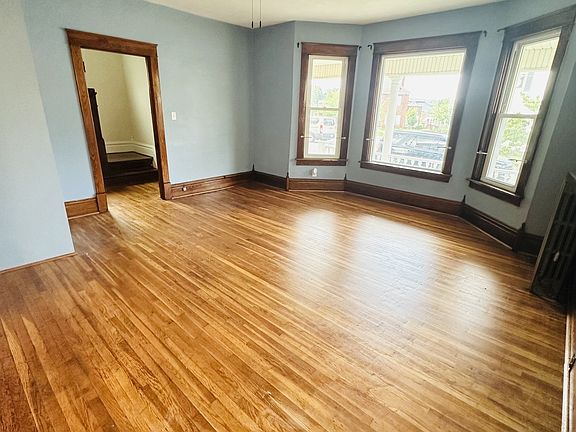 5th image of 509 W Long Ave