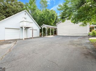 6288 Hawkins Dr, Cumming, GA 30028