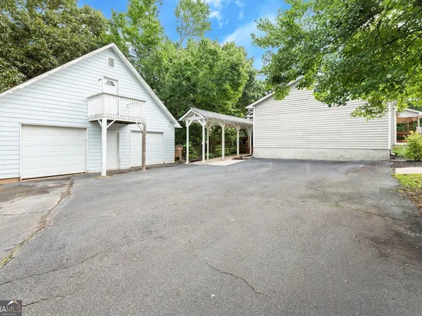 6288 Hawkins Dr, Cumming, GA 30028