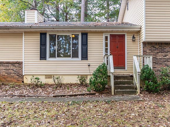 5th image of 4579 N Woodlake Ln SE