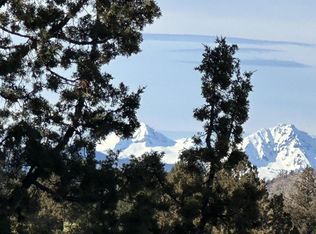 61955 Somerset Dr, Bend, OR 97702