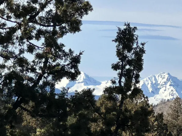 61955 Somerset Dr, Bend, OR 97702